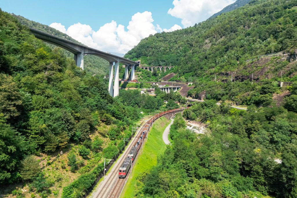 A freight train crossing the Alps near the Gotthard tunnel. Image: Shutterstock © Markus Mainka