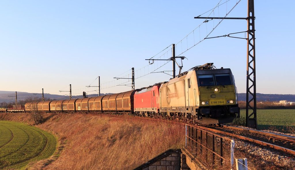 A DB Cargo France train. Image: © DB Cargo France