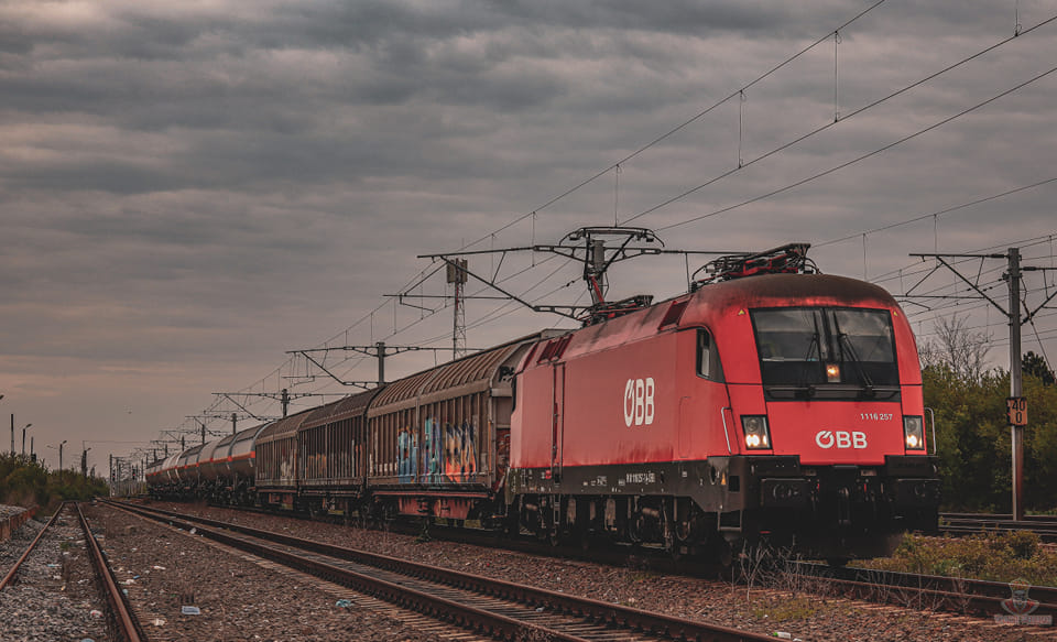 A freight train in Crivina. Image: ©Rail Cargo Romania