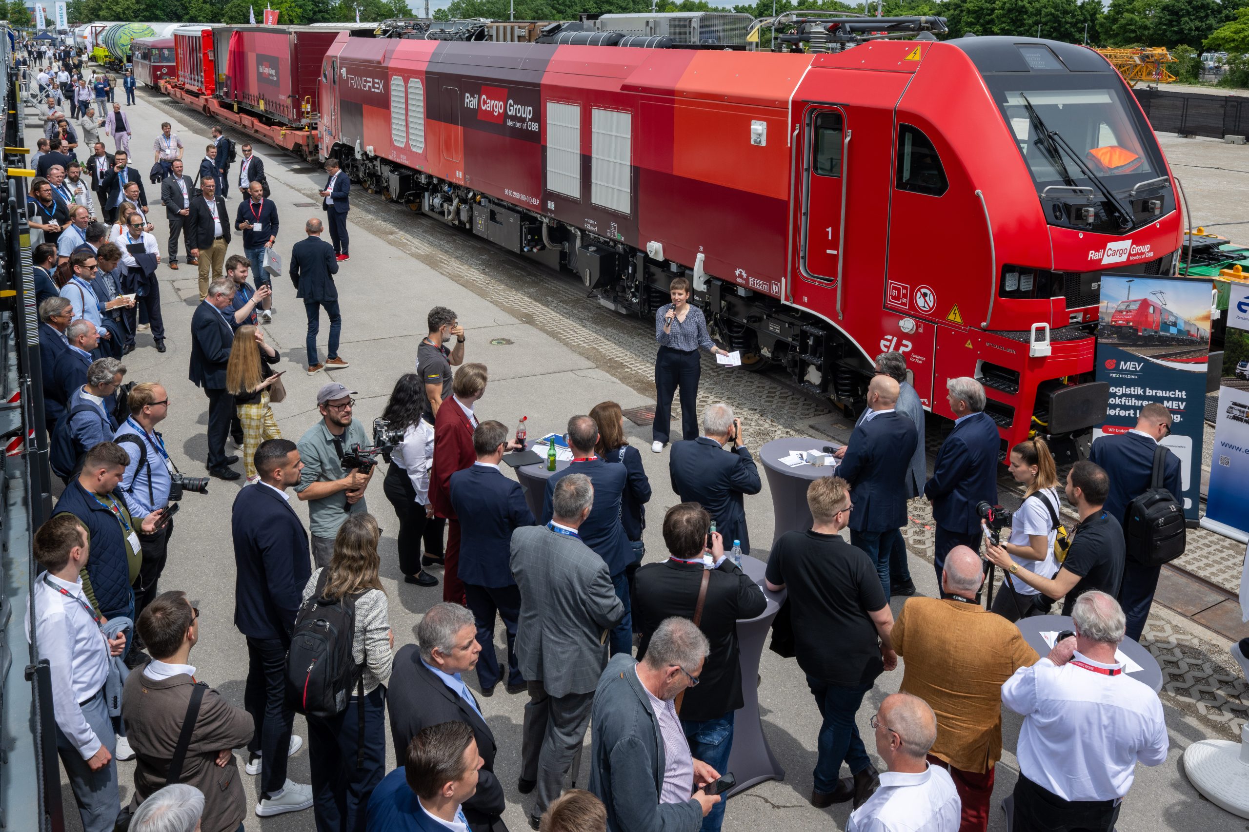The new RCG's hybrid locomotive was unveiled in Munich. Image: © Rail Cargo Group