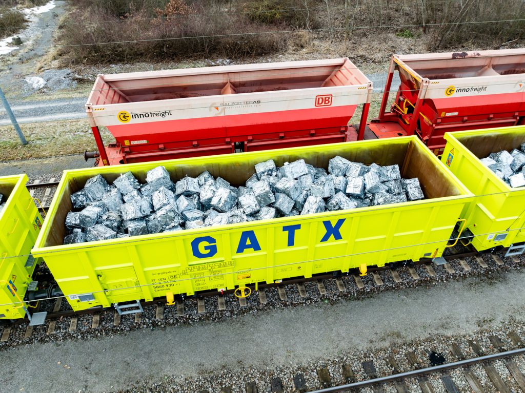 Scrap steel from Volvo is turned into cubes and sent to Salzgitter. Image: © Salzgitter AG
