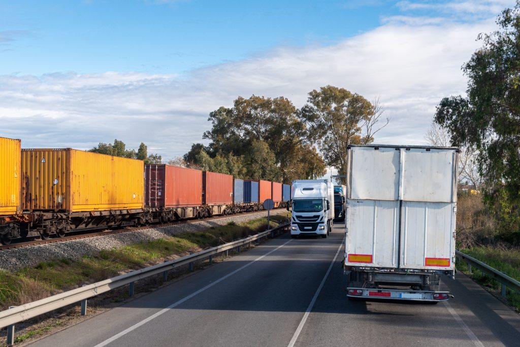 Road freight increases at the expenses of rail, inland and maritime transport. Image: Shutterstock © Miguel Perfectti