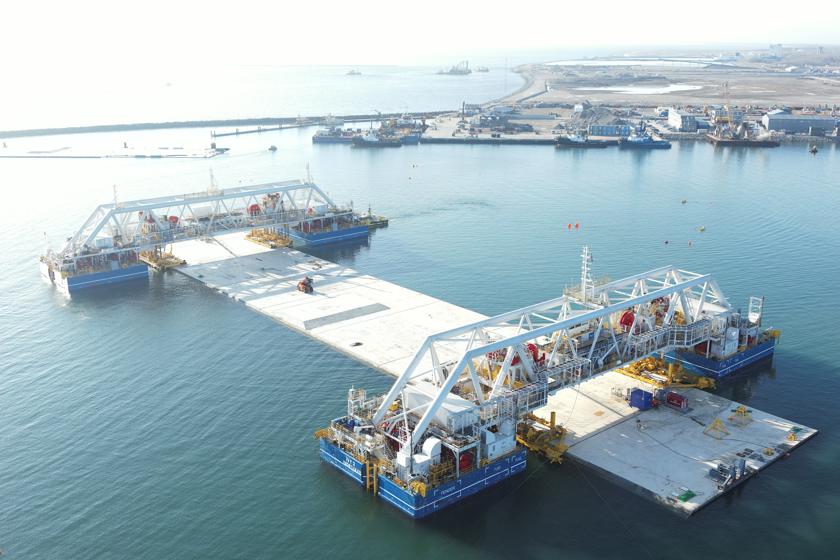 The IVY vessel will submerge the components of the Fehmarnbelt tunnel. © Femern